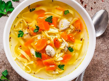 Богата пилешка супа с пащърнак, целина и моркови - снимка на рецептата